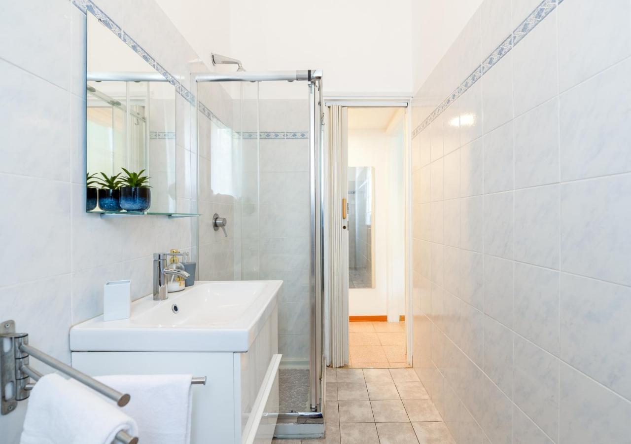 Milanese Elegance - 15 Minutes Duomo Apartment Екстериор снимка